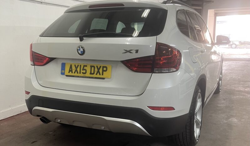 
2015 BMW x1 White SUV full									