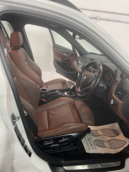 
2015 BMW x1 White SUV full									