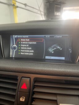 
2015 BMW x1 White SUV full									