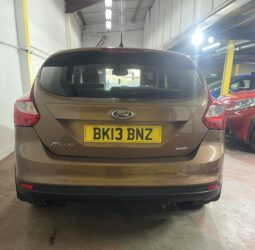 
2013 Ford Focus brown Hatchback full									