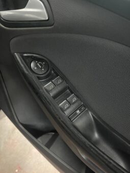 
2013 Ford Focus brown Hatchback full									