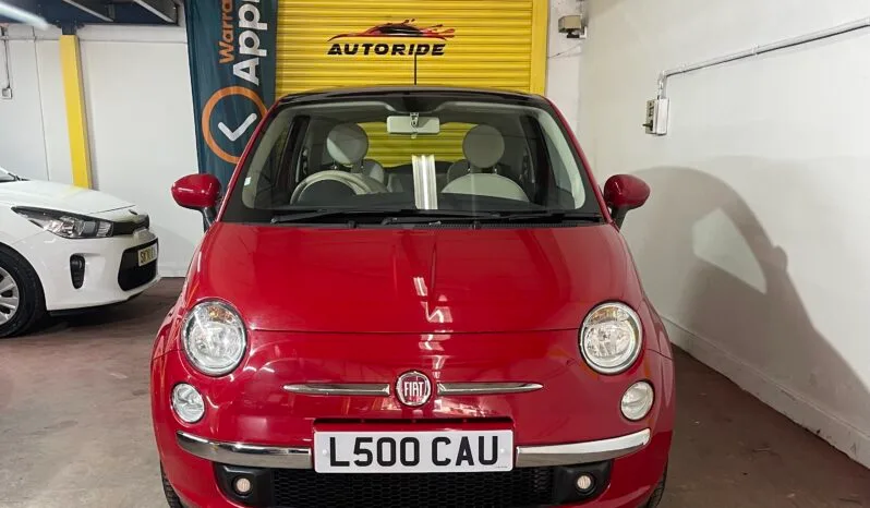 
2015 Fiat 500 Red Hatchback full									