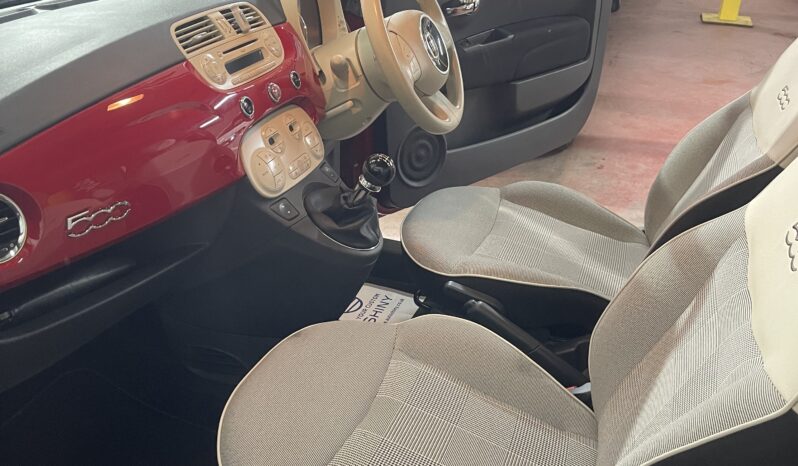 
2015 Fiat 500 Red Hatchback full									