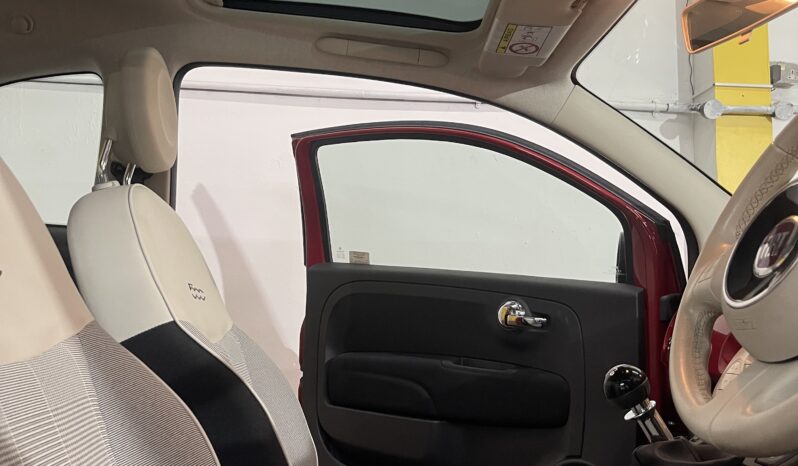 
2015 Fiat 500 Red Hatchback full									
