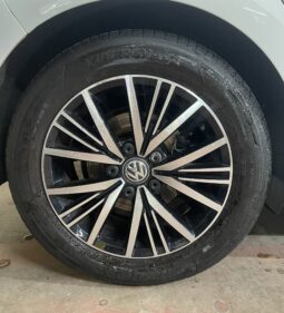 
2018 Volkswagen Golf White Hatchback full									