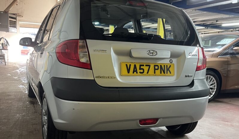 
2007 Hyundai getz Silver Hatchback full									