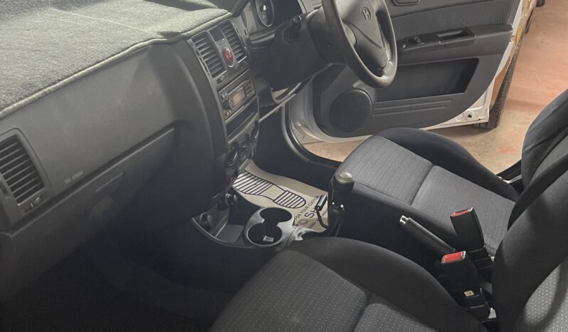 
2007 Hyundai getz Silver Hatchback full									