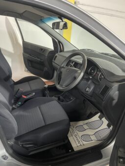 
2007 Hyundai getz Silver Hatchback full									