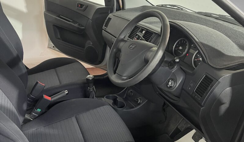
2007 Hyundai getz Silver Hatchback full									