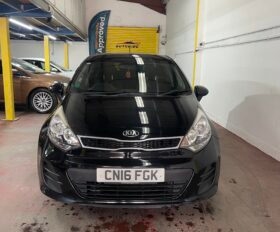 2016 Kia Rio Black Hatchback