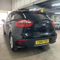 
2016 Kia Rio Black Hatchback full									