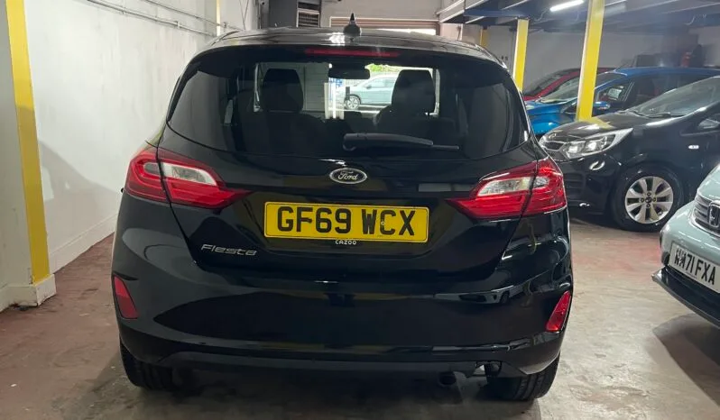 
2019 Ford Fiesta Black Hatchback full									