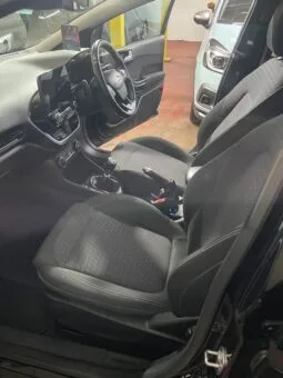 
2019 Ford Fiesta Black Hatchback full									