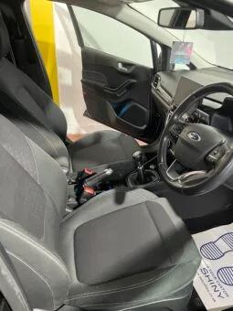 
2019 Ford Fiesta Black Hatchback full									