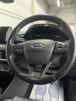 
2019 Ford Fiesta Black Hatchback full									