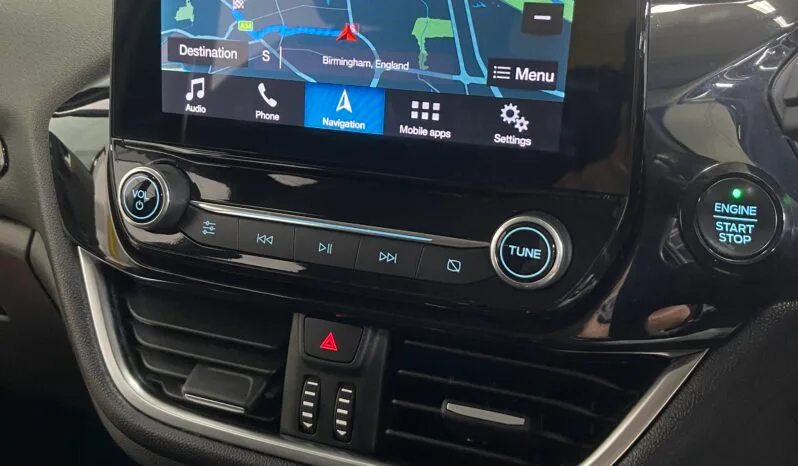
2019 Ford Fiesta Black Hatchback full									