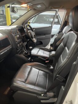 
2012 Jeep Compass White SUV full									