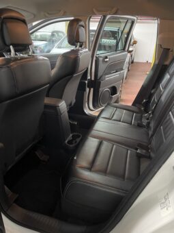 
2012 Jeep Compass White SUV full									