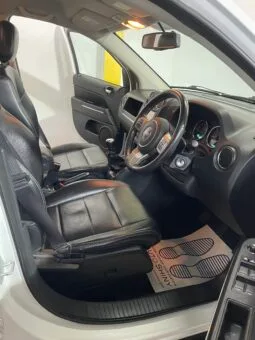 
2012 Jeep Compass White SUV full									