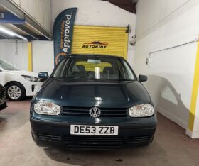 2003 Volkswagen Golf green Hatchback