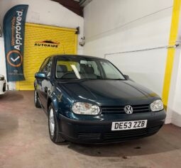 2003 Volkswagen Golf green Hatchback