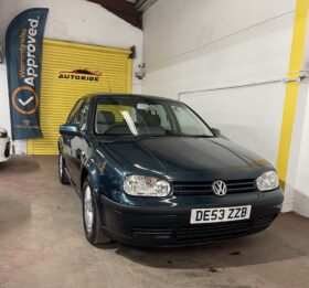 2003 Volkswagen Golf green Hatchback