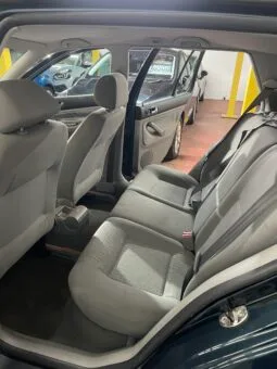 
2003 Volkswagen Golf green Hatchback full									