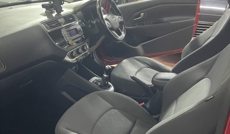 
2015 Kia Rio Red Hatchback full									