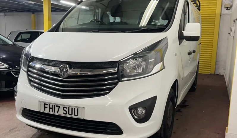
2017 Vauxhall vivaro White Wagon full									