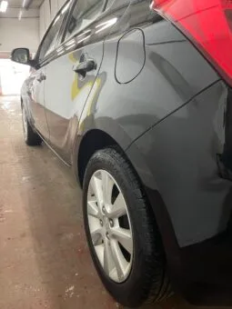 
2012 Hyundai i20 Black Hatchback full									