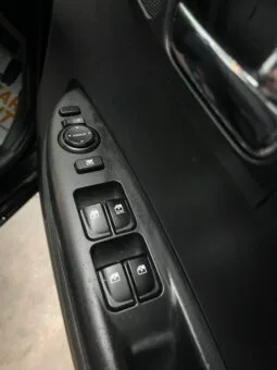 
2012 Hyundai i20 Black Hatchback full									
