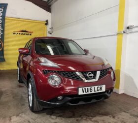2016 Nissan Juke Red SUV