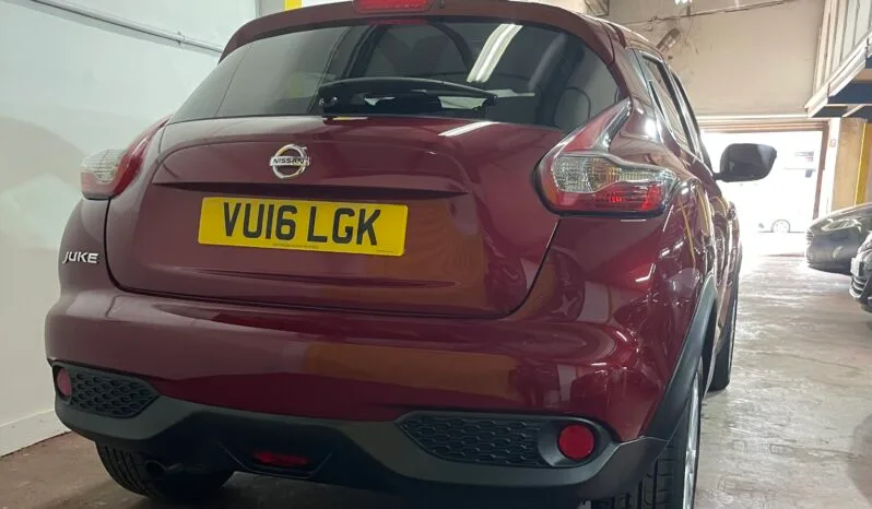 
2016 Nissan Juke Red SUV full									