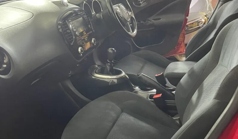
2016 Nissan Juke Red SUV full									