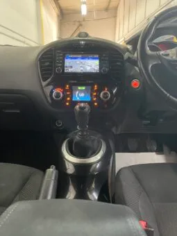 
2016 Nissan Juke Red SUV full									