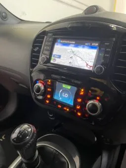 
2016 Nissan Juke Red SUV full									