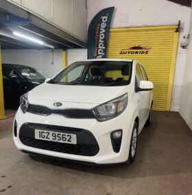 2018 Kia picanto White Hatchback
