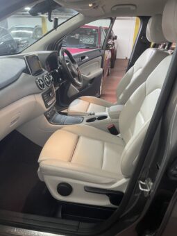 
2016 Mercedes b cllas brown Hatchback full									
