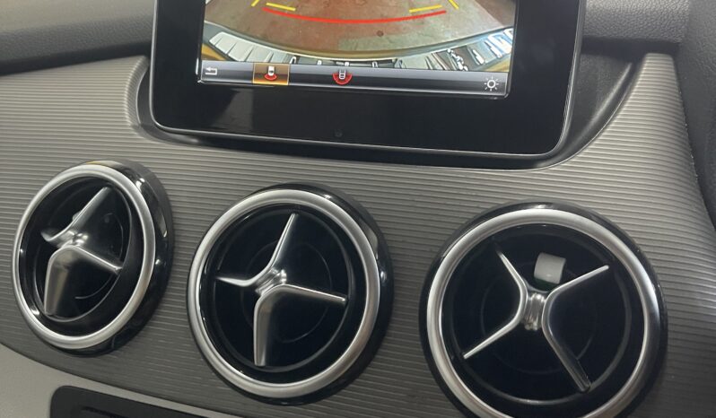 
2016 Mercedes b cllas brown Hatchback full									