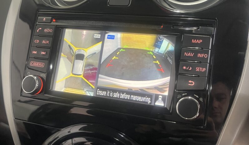
2015 Nissan note White Hatchback full									