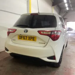 2017 Toyota Yaris VVT White Hatchback