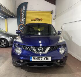 2017 Nissan Juke blue SUV