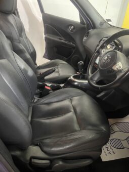 
2017 Nissan Juke blue SUV full									