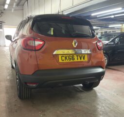 
2016 Renault Captur Orange SUV full									