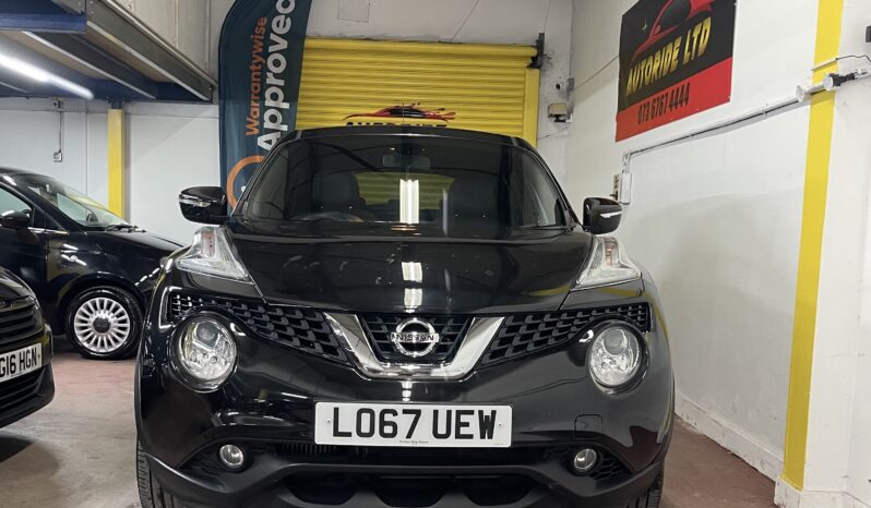 
2017 Nissan Juke Black SUV full									