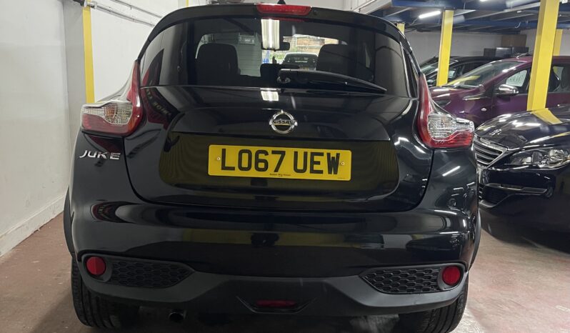 
2017 Nissan Juke Black SUV full									
