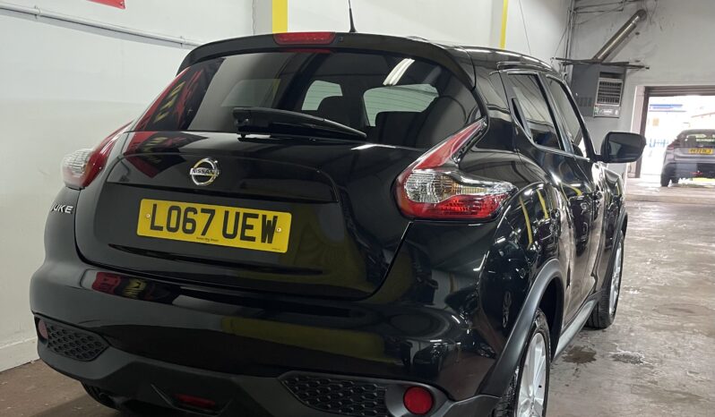 
2017 Nissan Juke Black SUV full									