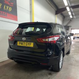2017 Nissan Qashqai Black SUV
