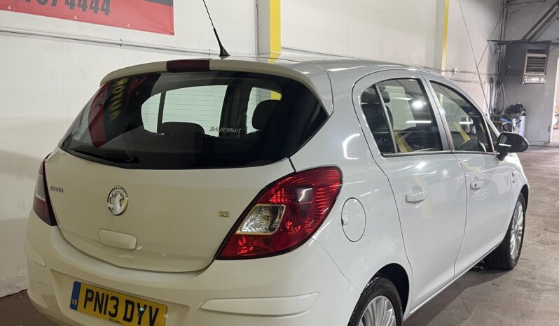 
2013 Vauxhall corsa White Hatchback full									